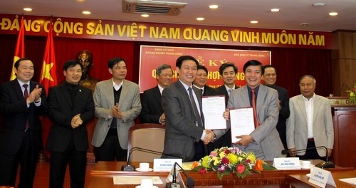 Phối hợp công tác giữa Ban Kinh tế Trung ương và Đảng ủy Khối Doanh nghiệp Trung ương  - ảnh 1