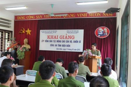 Vì A Hao-nghệ nhân bản Mông trên cao nguyên đá Tủa Chùa - ảnh 1