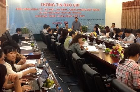 Đặc sắc lễ hội bơi Đăm truyền thống năm 2015 - ảnh 1