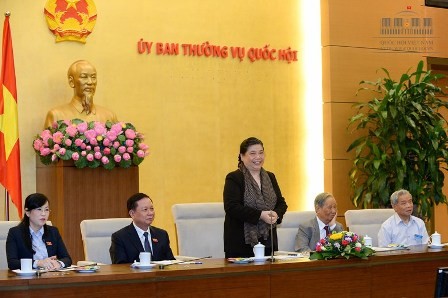 Phó Chủ tịch Quốc hội Tòng Thị Phóng tiếp Đoàn đại biểu Quốc hội qua các thời kỳ tỉnh Hòa Bình  - ảnh 1