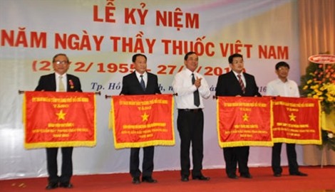 Các địa phương kỷ niệm 61 năm Ngày Thầy thuốc Việt Nam 27/2 - ảnh 2