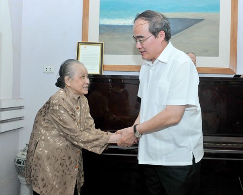 Nhạc sĩ Văn Cao mãi mãi đồng hành cùng dân tộc  - ảnh 1