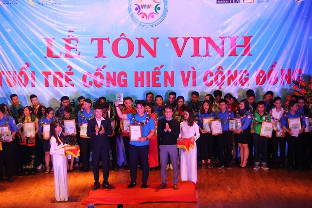  Vinh danh  những cá nhân tình nguyện                - ảnh 19