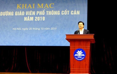 Bồi dưỡng giáo viên phổ thông cốt cán cho chương trình giáo dục phổ thông mới - ảnh 1