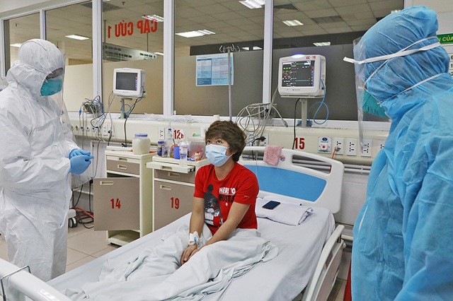 Dịch COVID-19 tại Việt Nam: Thêm nhiều bệnh nhân có kết quả xét nghiệm âm tính với virus SARS- CoV-2 từ 1- 4 lần - ảnh 1