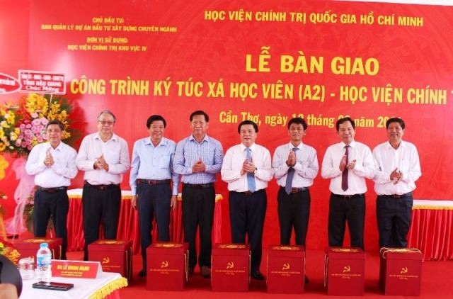 Giáo sư, Tiến sỹ Nguyễn Xuân Thắng, Giám đốc Học viện Chính trị quốc gia HCM phát động chương trình trồng 1 tỷ cây xanh - ảnh 1