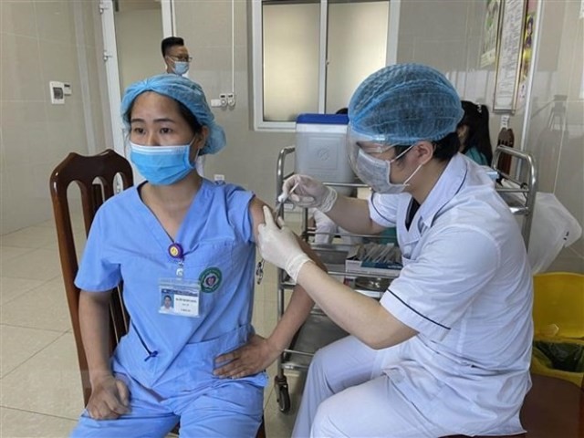 Tiêm chủng vaccine phòng COVID-19 - Chiến dịch tiêm chủng lớn nhất trong lịch sử - ảnh 1