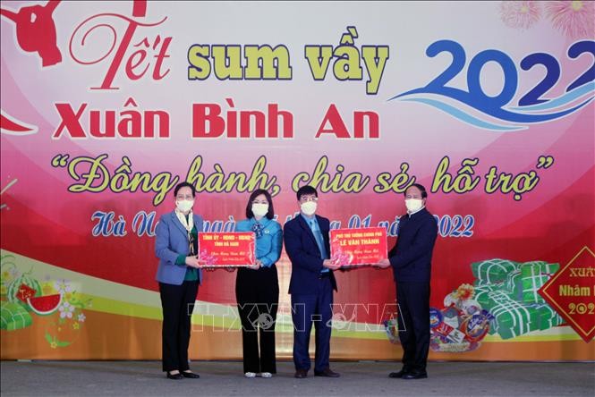 Chương trình “Tết sum vầy - Xuân bình an” năm 2022 tại Hà Nam - ảnh 1