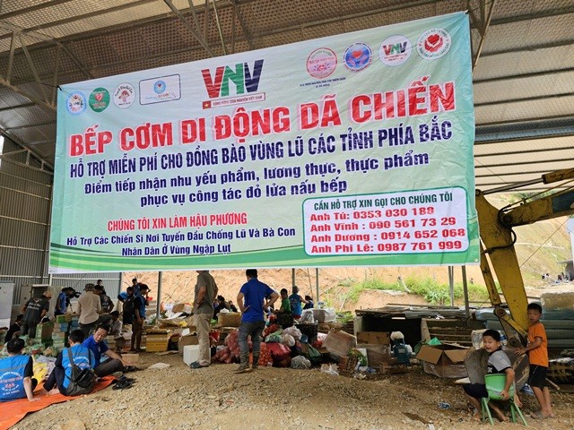 Hệ thống bếp cơm di động dã chiến: chung tay hỗ trợ đồng bào vùng lũ miền Bắc  - ảnh 1