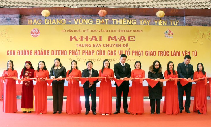 Trưng bày hình ảnh, hiện vật tiêu biểu về Phật giáo thời Lý -Trần - ảnh 1