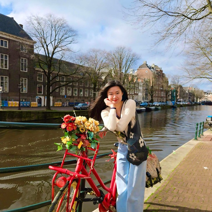 Ra nước ngoài để quay về phục vụ quê hương - ảnh 4