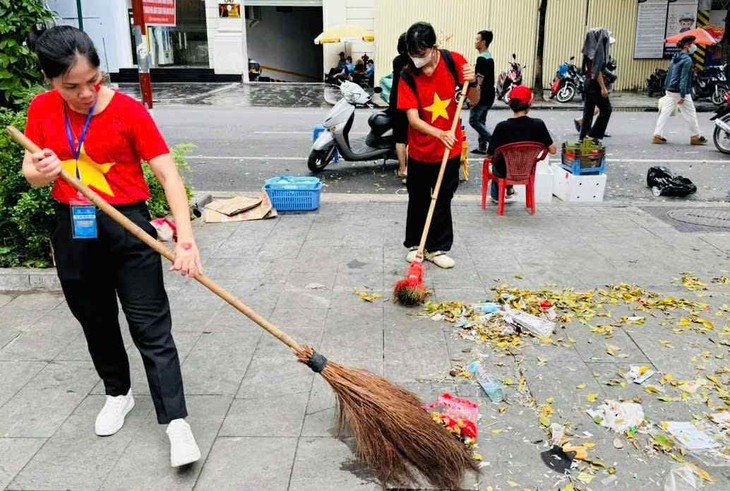 Cộng đồng tình nguyện Việt Nam  với chiến dịch 