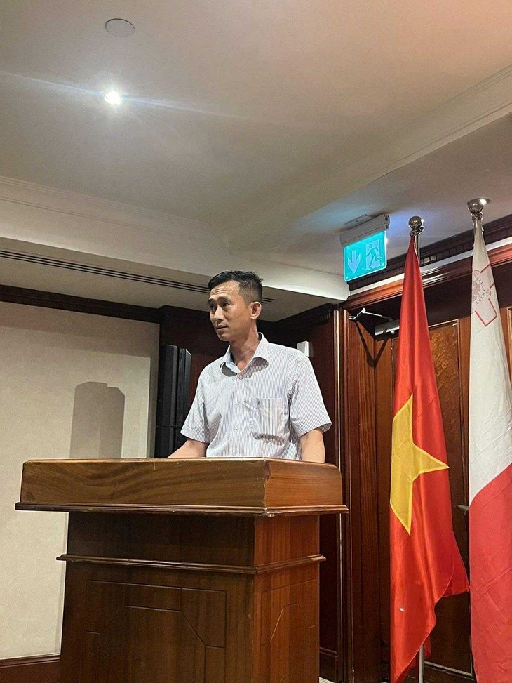 Thứ trưởng Bộ Ngoại giao Lê Thị Thu Hằng thăm cộng đồng người Việt tại Malta - ảnh 2