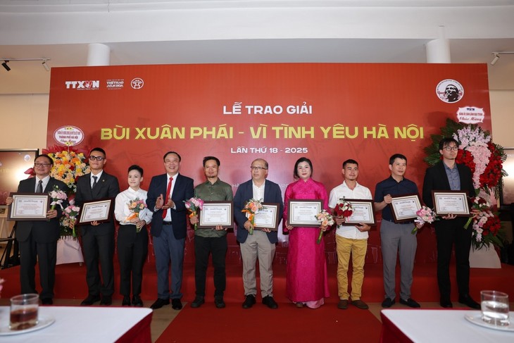 Giải thưởng Bùi Xuân Phái 2025 vinh danh nhạc sĩ Trần Tiến - ảnh 2