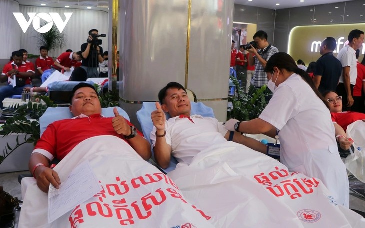 Doanh nghiệp Việt lan tỏa tinh thần sẻ chia vì cộng đồng tại Campuchia - ảnh 1