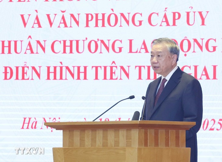 Tổng Bí thư Tô Lâm dự lễ kỷ niệm 95 năm Ngày truyền thống Văn phòng Trung ương Đảng - ảnh 2