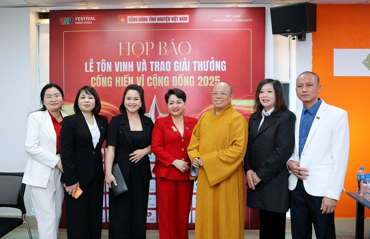 Mùa thứ 8-tôn vinh và kết nối những trái tim thiện nguyện toàn quốc - ảnh 1