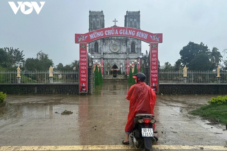 Giáng sinh ấm áp ở Giáo xứ Mằng Lăng - ảnh 1