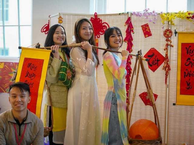 Sinh viên Việt Nam ở nước ngoài: tôn vinh văn hóa Việt - ảnh 4