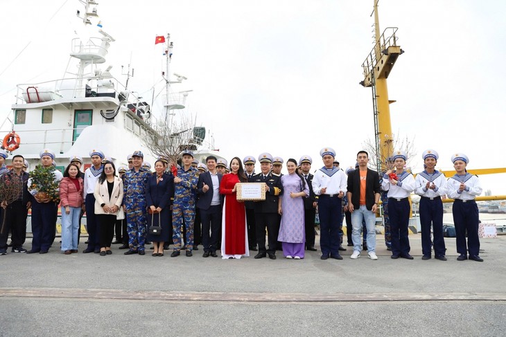 Khánh thành công trình Biển tên Ủy ban nhân dân Đặc khu Hoàng Sa tại Nhà trưng bày Hoàng Sa - ảnh 5