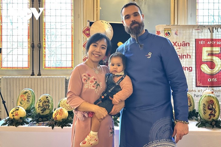 Tết trong tim: Khi “vị quê” hòa cùng “chất Pháp” - ảnh 1