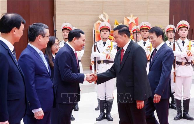 Thúc đẩy quan hệ hợp tác gắn bó giữa hai Bộ Công an Việt Nam – Lào - ảnh 1