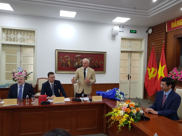 Легенда гольфа Грег Норман вновь стал послом туризма Вьетнама - ảnh 2