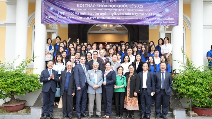 В Ханое прошла Международная научная конференция «Русский язык и русская культура во Вьетнаме: проблемы обучения и исследования» - ảnh 2