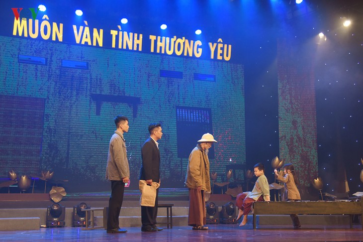 Hình ảnh tổng duyệt chương trình đặc biệt “Muôn vàn tình thương yêu“ - ảnh 8