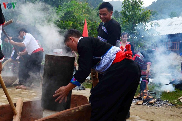 Bánh giầy trong đời sống đồng bào Mông Tây Bắc - ảnh 8