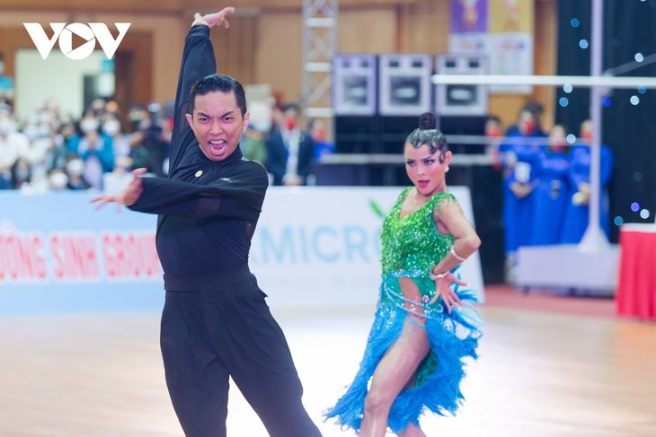 Phan Hiển cùng đồng đội mang về 5 HCV cho dancesport Việt Nam tại SEA Games 31 - ảnh 7