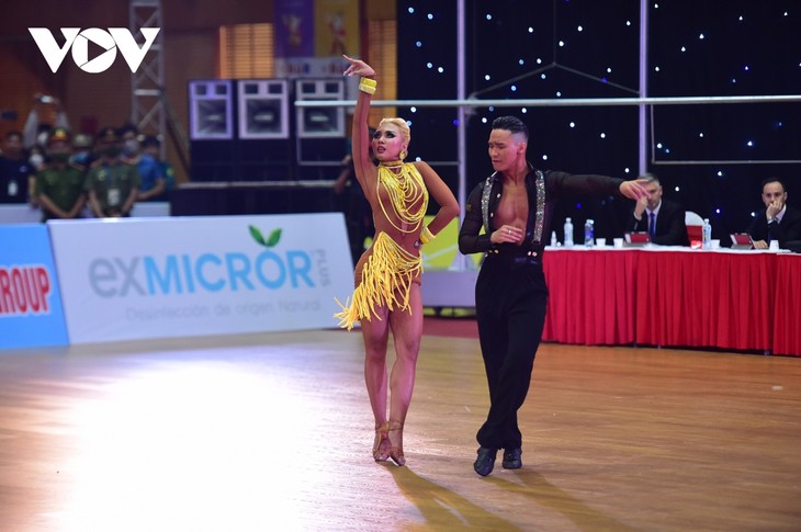 Phan Hiển cùng đồng đội mang về 5 HCV cho dancesport Việt Nam tại SEA Games 31 - ảnh 11