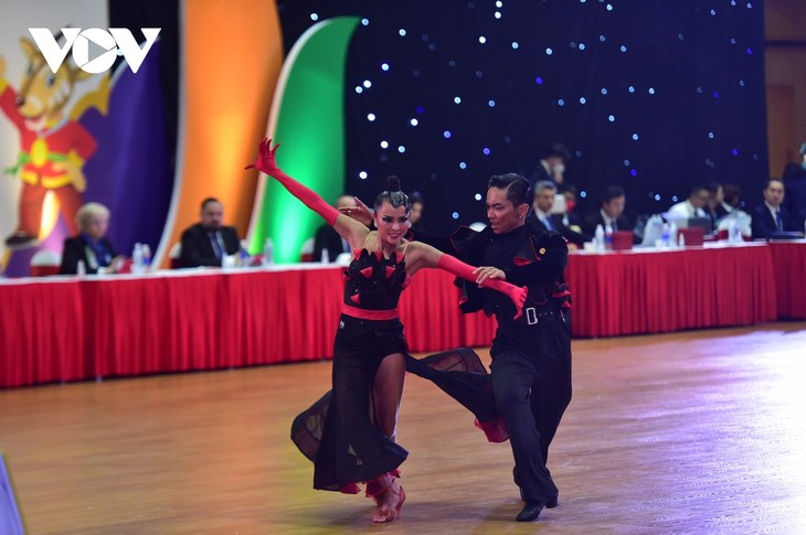 Phan Hiển cùng đồng đội mang về 5 HCV cho dancesport Việt Nam tại SEA Games 31 - ảnh 4