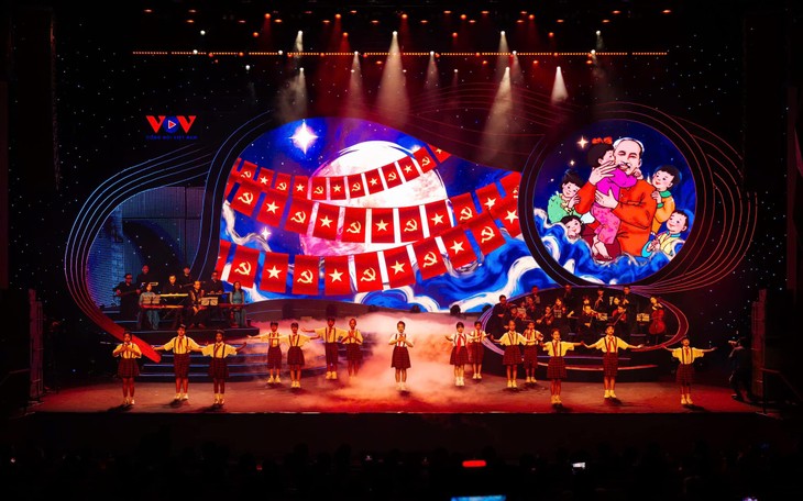 Khi tiếng ca trẻ thơ ngân vang với Đảng vẹn toàn niềm tin yêu - ảnh 1