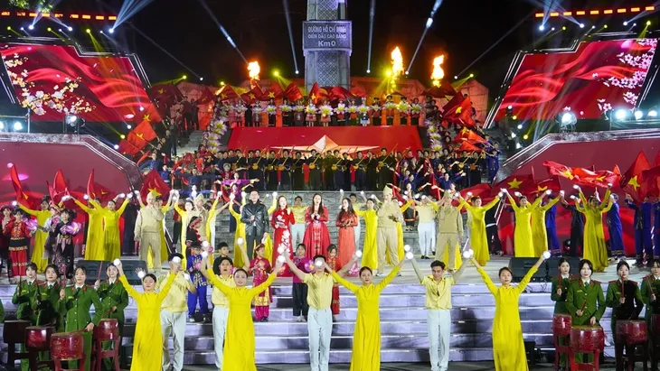 Trực tiếp: Lễ kỷ niệm 85 năm ngày Bác Hồ về nước lãnh đạo Cách mạng Việt Nam - ảnh 1