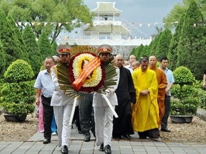 Homenajean a mártires vietnamitas en Dien Bien Phu - ảnh 1