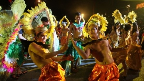 Carnaval Ha Long- convergencia de élites culturales - ảnh 1