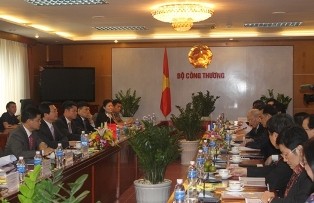 Sesiona en Hanoi Comisión mixta de comercio Vietnam- Tailandia - ảnh 1