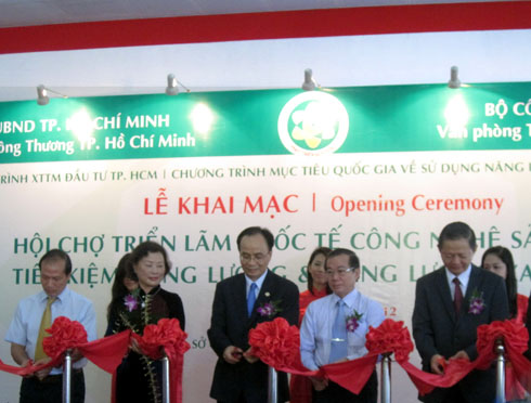 Inaugurada Exposición internacional de energía verde en Ciudad Ho Chi Minh - ảnh 1