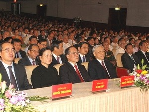 Homenaje a Le Hong Phong, segundo Secretario General del PCV - ảnh 1