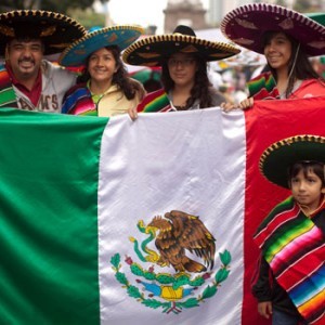 Dirigentes vietnamitas felicitan por Día Nacional de México - ảnh 1