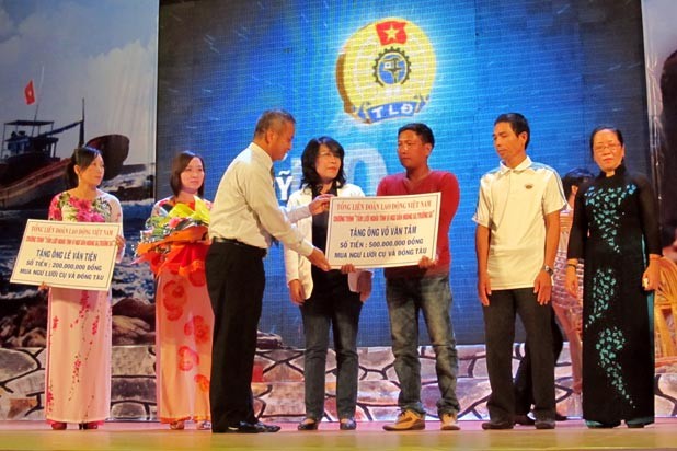 Programa de intercambio por los pescadores en Truong Sa y Hoang Sa - ảnh 1