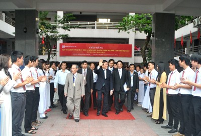 Conmemoran aniversario 63 del Día tradicional de los estudiantes vietnamitas - ảnh 1