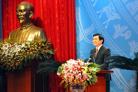 Acto conmemorativo oficial en Hanoi por el aniversario 40 del Acuerdo de París - ảnh 1