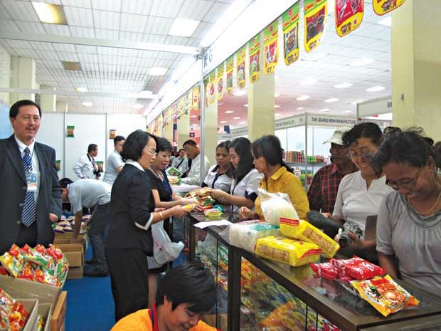 Inversionistas vietnamitas interesados en el mercado de Myanmar - ảnh 1