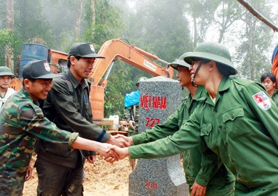 Vietnam y Laos abogan por cumplimiento de la demarcación fronteriza en 2014 - ảnh 1