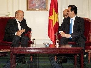 Prosigue el premier Nguyen Tan Dung sus actividades en la visita a Francia - ảnh 1