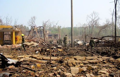 Solidaridad con víctimas de explosión en fábrica de pirotecnia en Phu Tho - ảnh 1