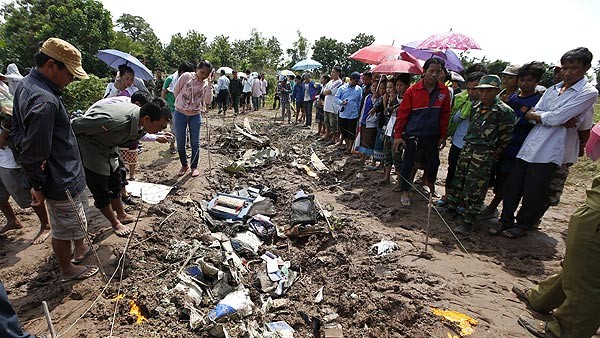 Dirigentes vietnamitas expresan condolencias por víctimas de accidente aéreo en Laos - ảnh 1