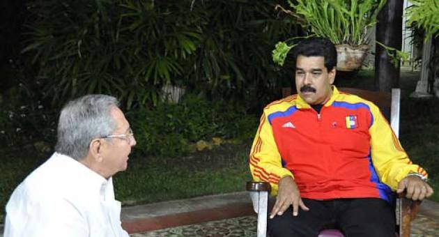 Presidentes de Venezuela y Cuba se reúnen en La Habana  - ảnh 1